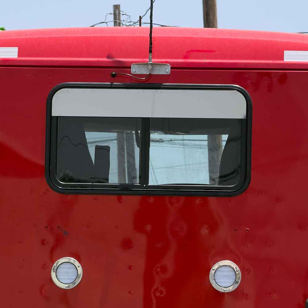 5" Peterbilt 589 Stainless Steel DayCab Rear Window Chop Top