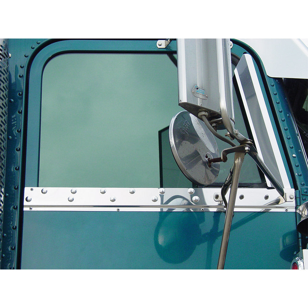 Freightliner Classic, FLD Under Window Trim With Dimples