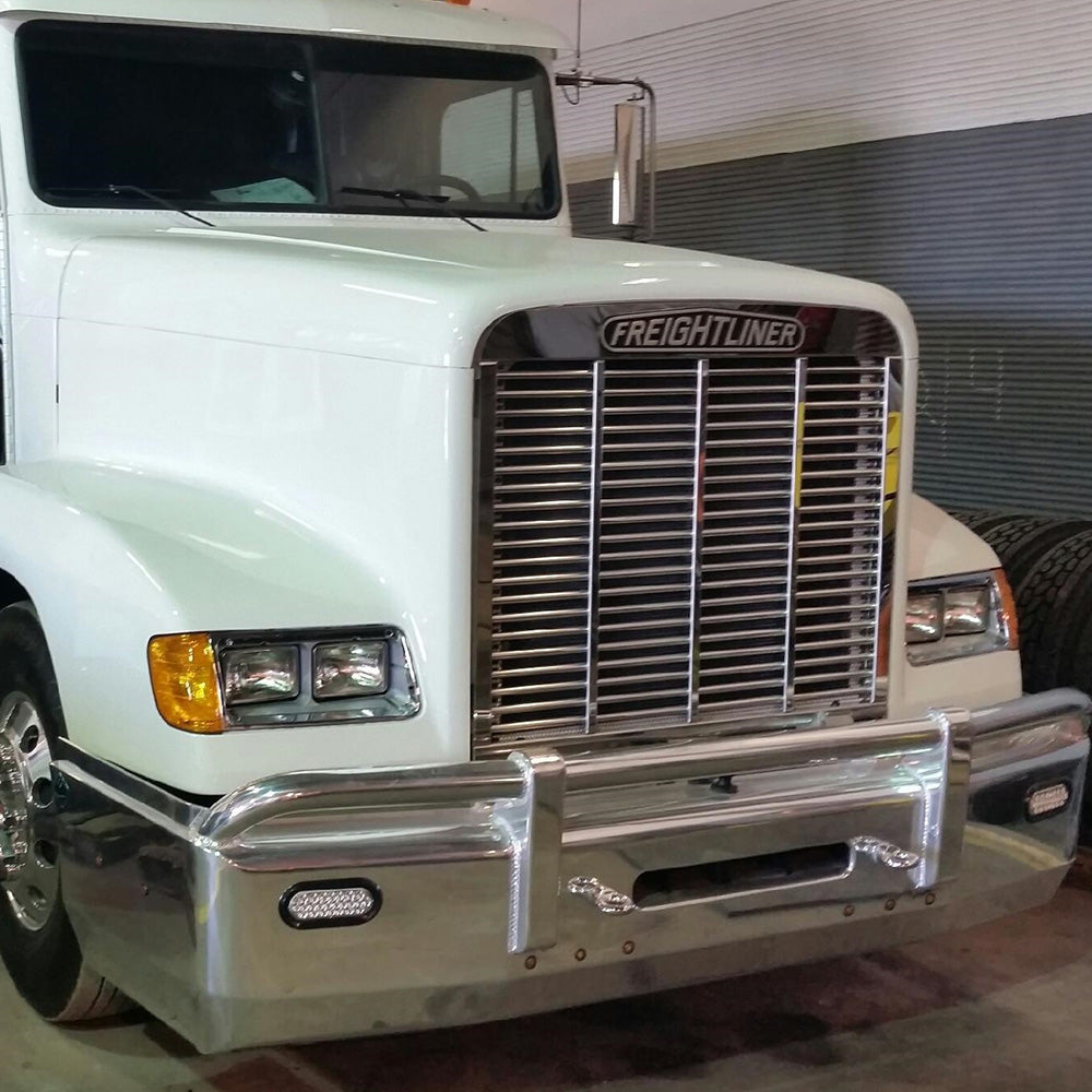 Freightliner FLD 120, Classic XL Stainless Grill