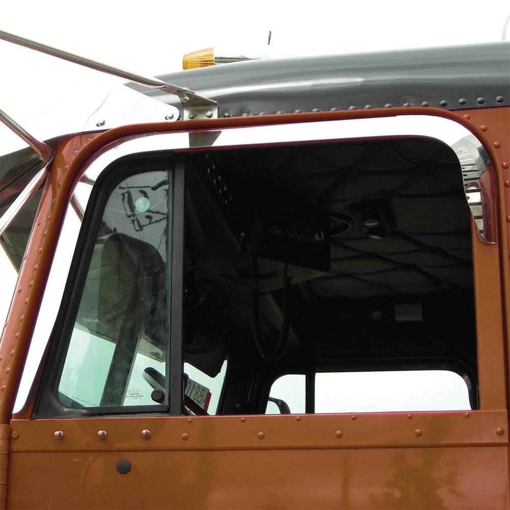 Freightliner Classic, FLD Chrome Window Shades