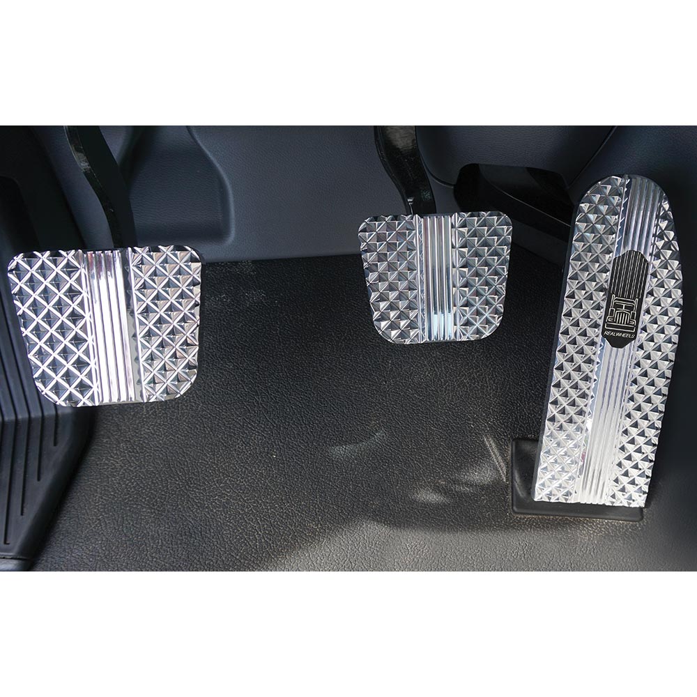 Kenworth 2014+ Billet Aluminum Pedal Set