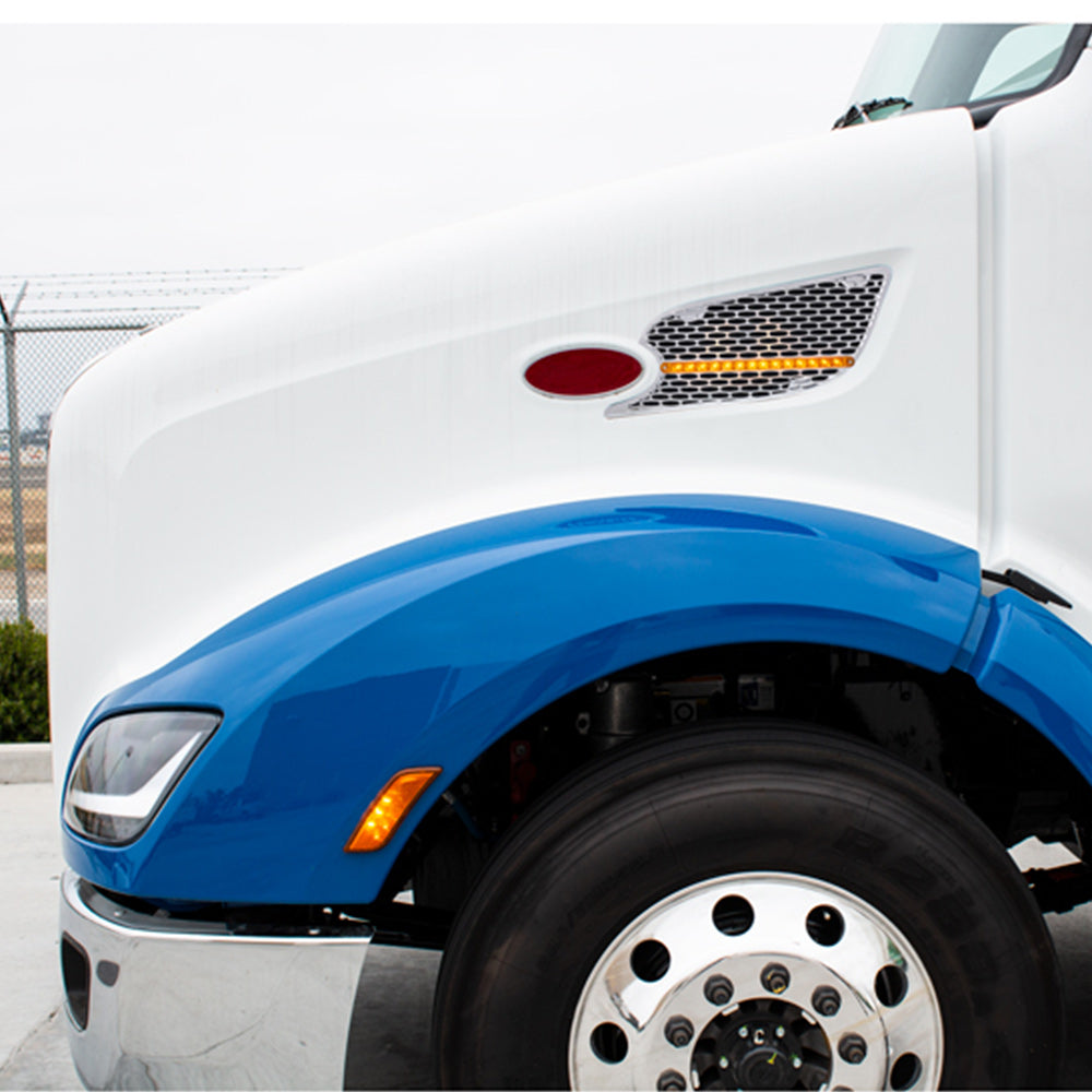 Peterbilt 579 Chrome Intake Screen with 14 Amber LED Light Bar