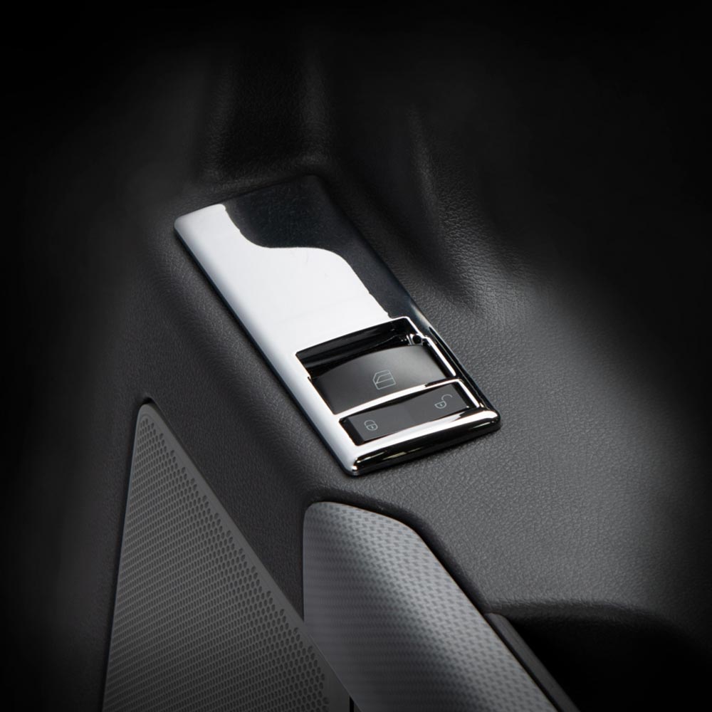 Freightliner Cascadia Driver Side Chrome Power Window & Lock Switch Cover