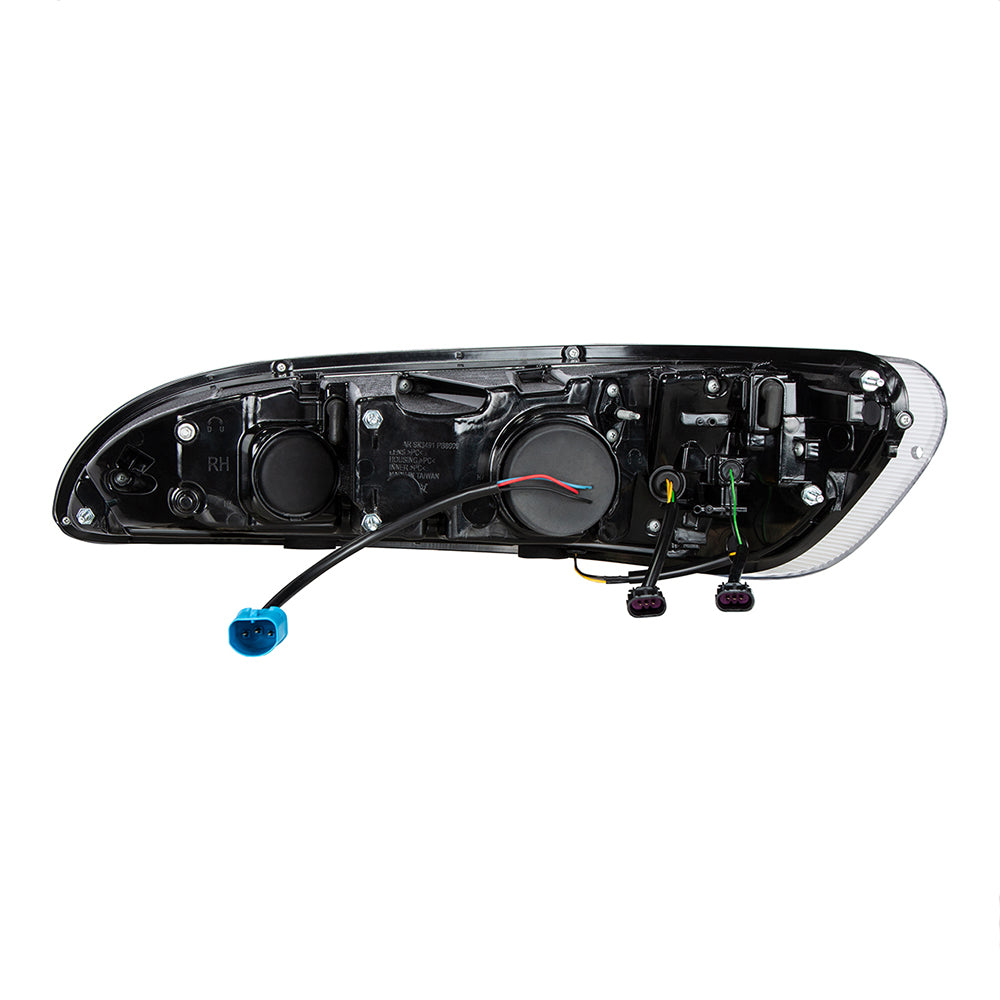 Peterbilt 382, 384, 386, 387 Black Projection Headlight with LED DRL and Sequential Turn Signal