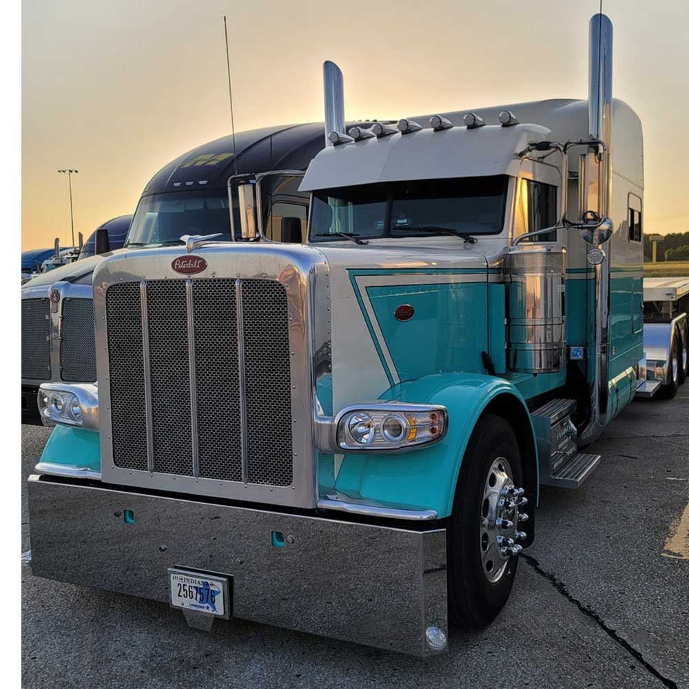 20" Peterbilt 365, 367, 388, 389, 567 Mitered End Chrome Bumper with Tow Hole and Watermelon Side Cutouts