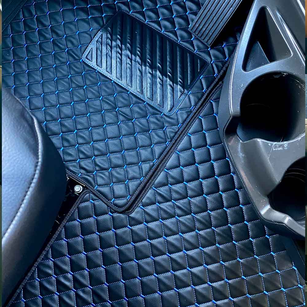 Freightliner Cascadia 126 New Gen 2017+ Five Piece Black Leather with Diamond Design Floor Mat Set