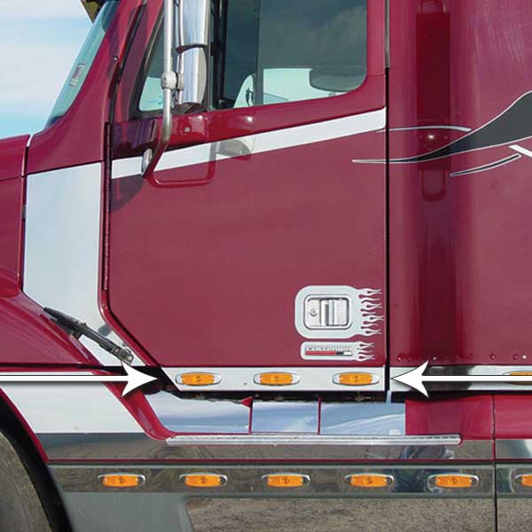 Freightliner Century, Columbia Cab Panels with LED