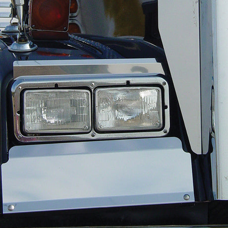 Freightliner Classic XL fender guard for semi trucks