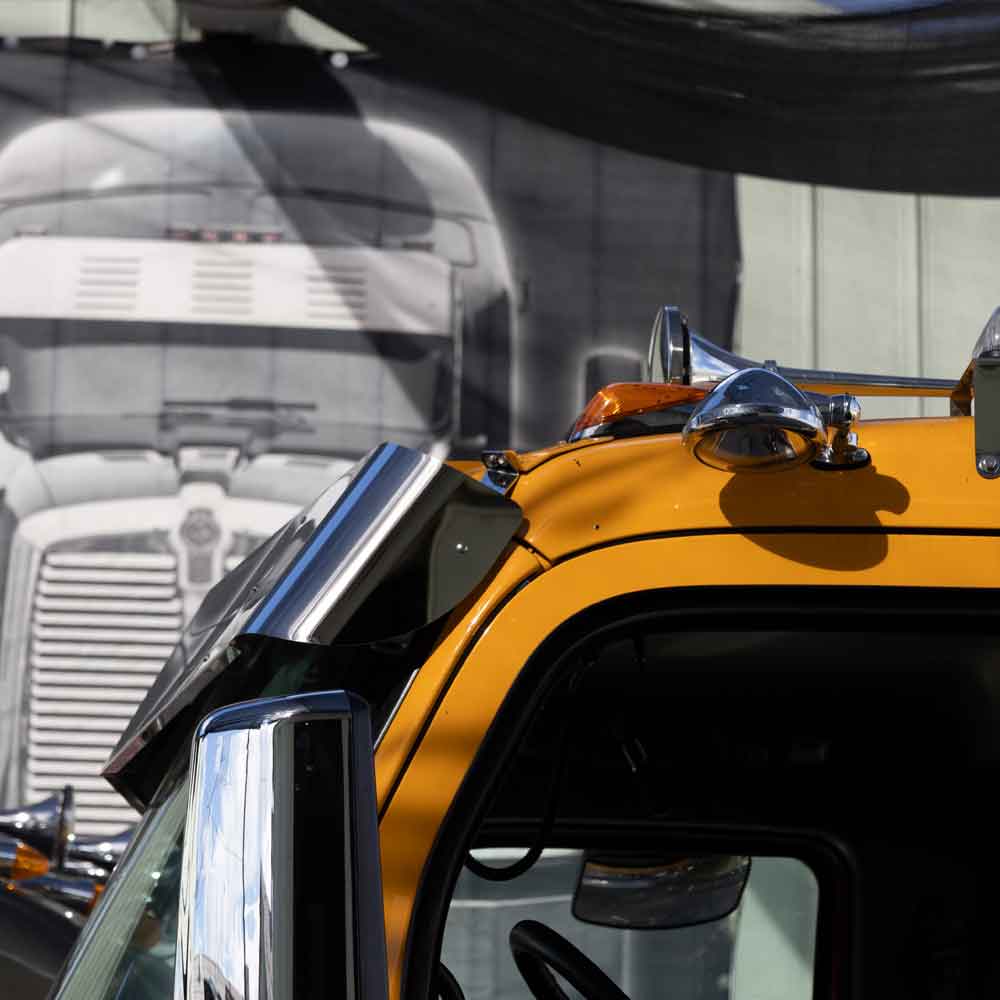 11" Drop Visor 2013+ Peterbilt 537, 548, 567, 579 Day Cab