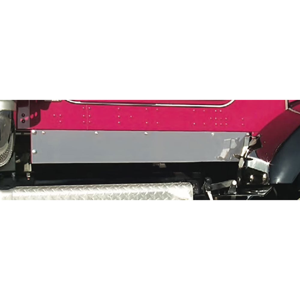 Kenworth T800 Aero Cab Kick Panels with Heater Plug (1995 and Newer)