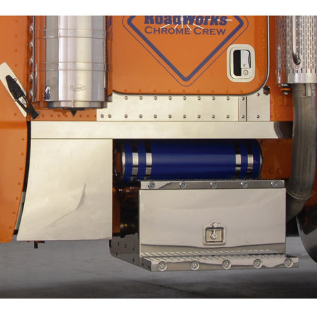 Peterbilt 389 cab panels and cowl extensions, close-up
