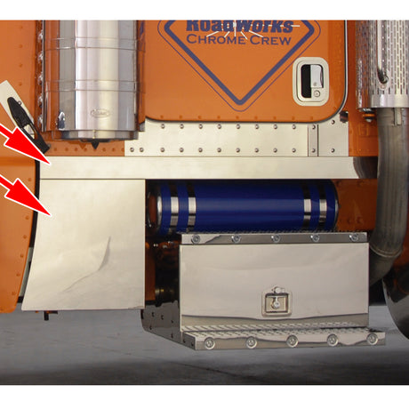 Close-up of Peterbilt 389 cab panels and cowl extensions