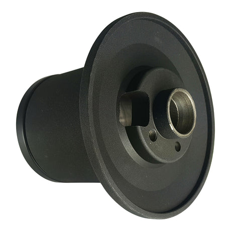 Three-hole hub adapter for Freightliner, close-up