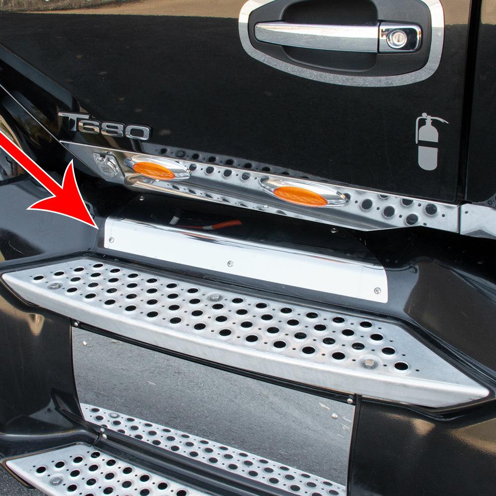 Kenworth T680 Front Upper Step Kick Plate