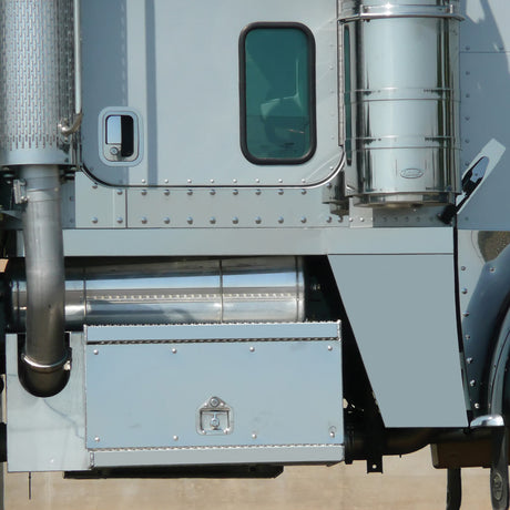 Peterbilt 388 stainless steel cab and cowl extension