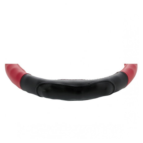 18" Steering wheel cover red with black grips, close-up