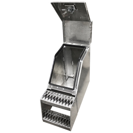 12" Wide mouth diamond plate aluminum step box, closer view