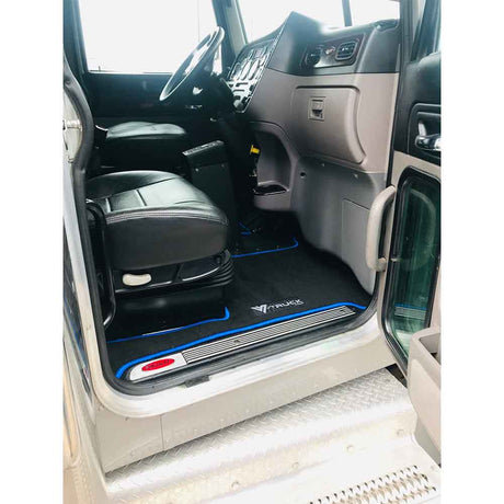 Peterbilt 386, 388, 389 black with blue trim floor mat set, detail