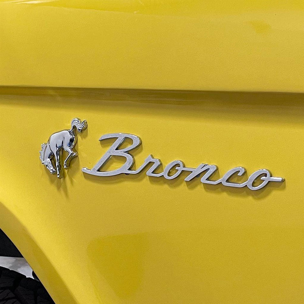 Plastic Chrome Bucking Horse Emblem