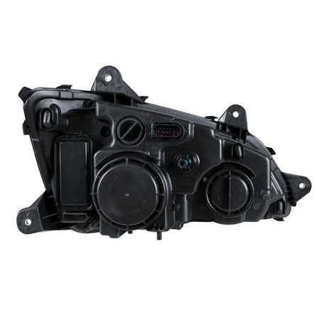 Another angle of Kenworth T660 blackout projection headlight