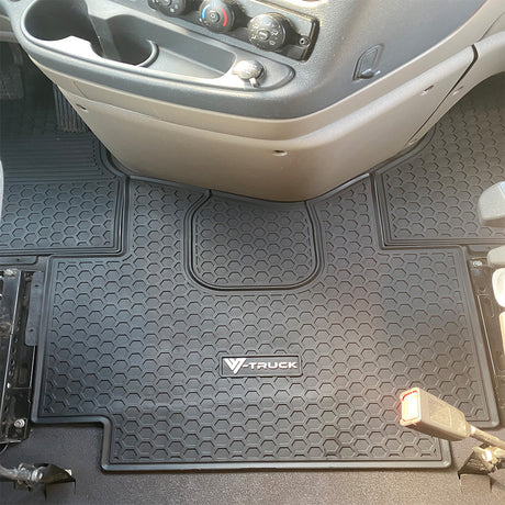 Freightliner Cascadia floor mats 113 and 125, close-up