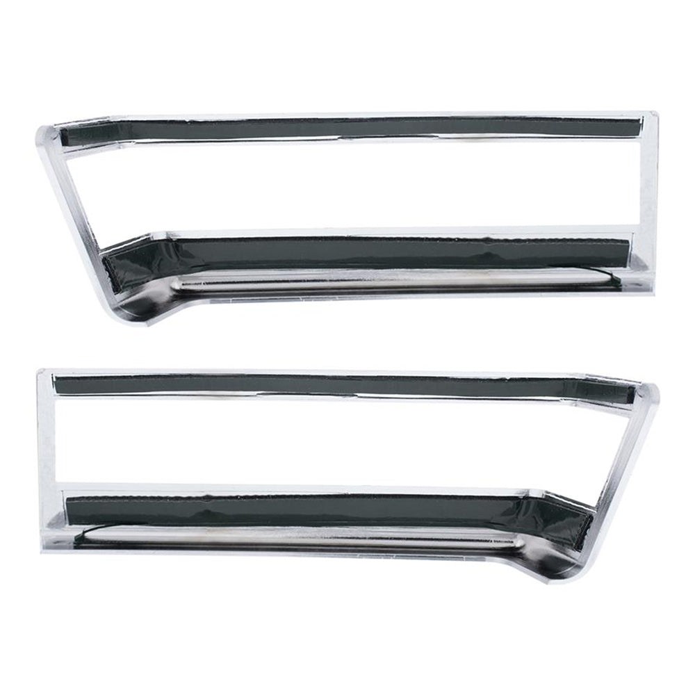 Freightliner Cascadia 2018+ Chrome Plastic Turn Signal Bezels