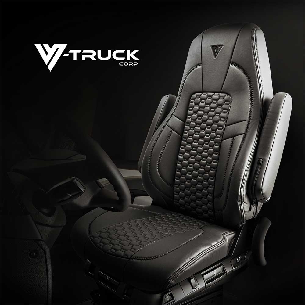 Peterbilt 567, 579 Black Faux Leather Seat Cover