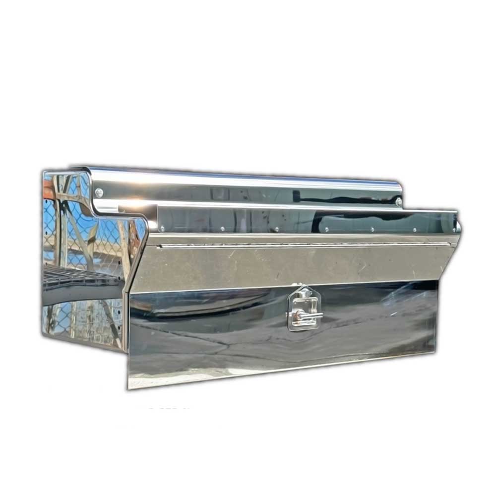 40" x 26-1/2" x 17-3/8" Stainless Tool Box 1990 - 2005 Kenworth W900L