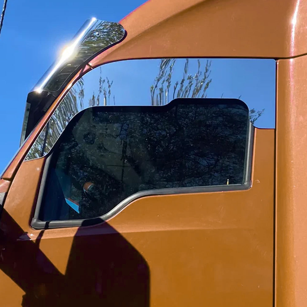 Peterbilt 579 Stainless Steel Chop Top