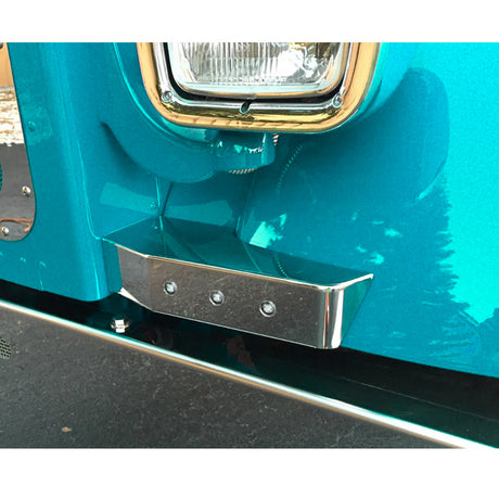 Peterbilt 379 stainless steel blinker bar with 3/4" LED lights for semi trucks
