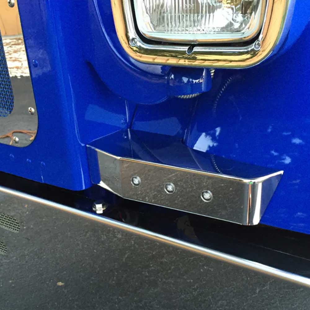 Peterbilt 379 Stainless Steel Blinker Bar with 3/4" LED Dual Lights
