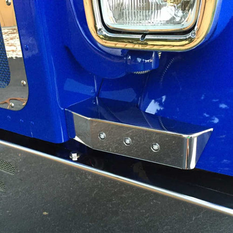 Peterbilt 379 stainless steel blinker bar with 3/4" LED dual lights for semi trucks