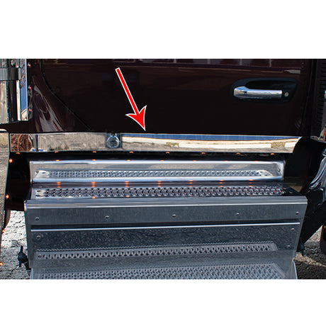 Peterbilt 589 cab panel underlit with eight amber/clear LED and block heater cutout