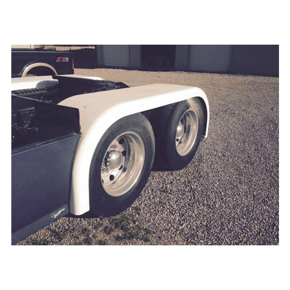 Straight Full Fenders, close-up