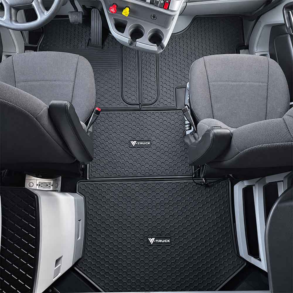 Kenworth T680 Black Rubber 4 Piece Floor Mat Set