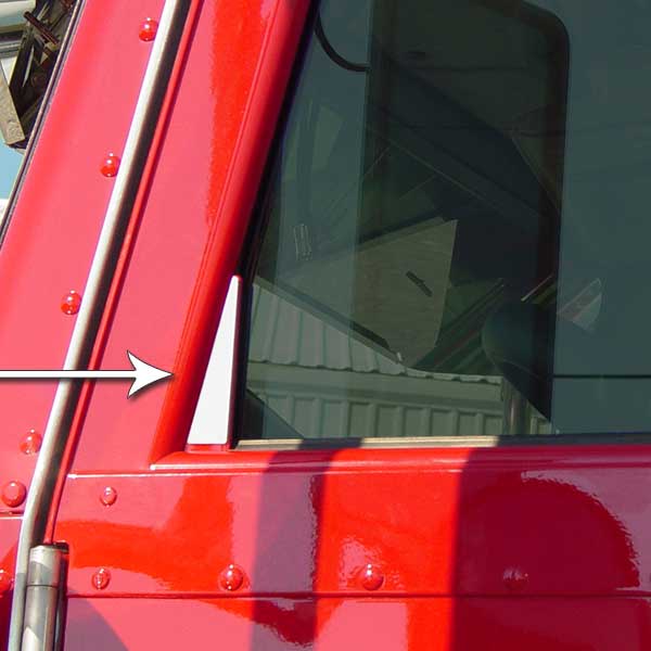 Peterbilt 379 2005 Front Corner Window Trim