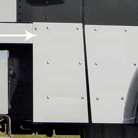 Freightliner Classic cowl extension for semi trucks