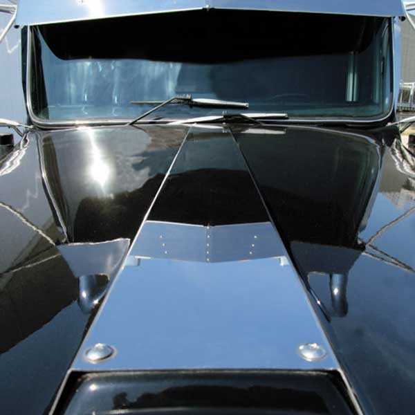 Kenworth W900L Center Hood Trim with Sides