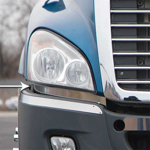 Freightliner Cascadia Under Headlight Trim