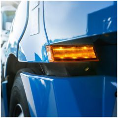 Freightliner Cascadia 2018-2022 Amber Turn Signal LED Light - Passenger Side